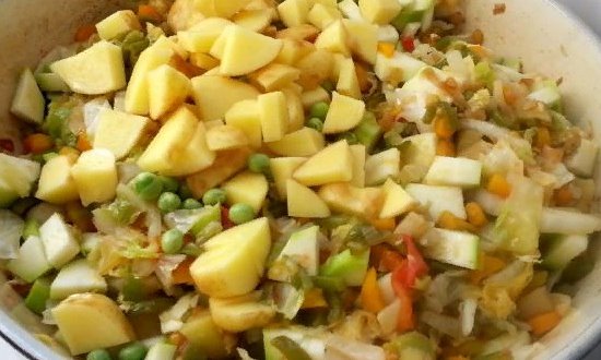 Добавляем картофель